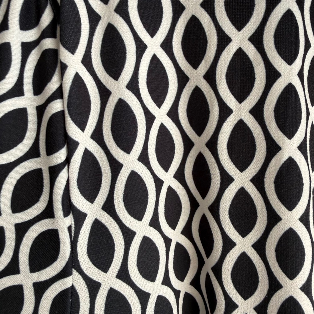 BLOOMCHIC Black White Geometric Monochrome Minimalist V-Neck Ladies Dress, 14/16 - Picture 8 of 8